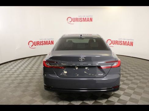 Used 2025 Toyota Camry XLE w/ Premium Plus Package AWD/4WD image 7