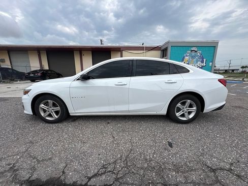 Used 2021 Chevrolet Malibu LS FWD image 6