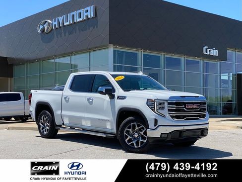 Used 2024 GMC Sierra 1500 SLT w/ SLT Premium Plus Package AWD/4WD image 1