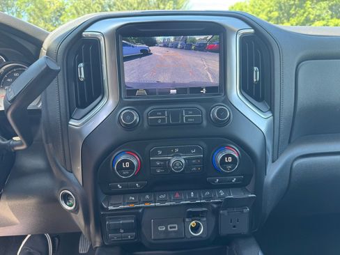 Used 2020 Chevrolet Silverado 1500 LT Trail Boss image 14
