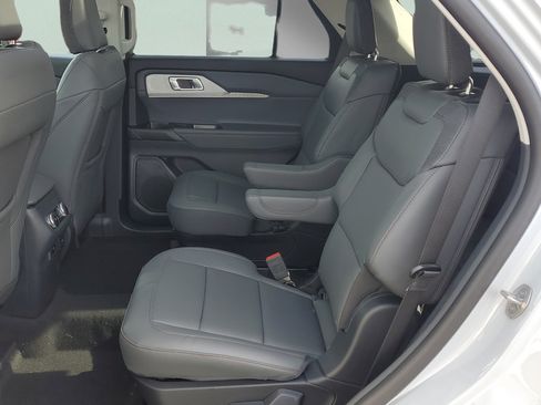 New 2026 Ford Explorer Active w/ Active Comfort Package AWD/4WD image 38