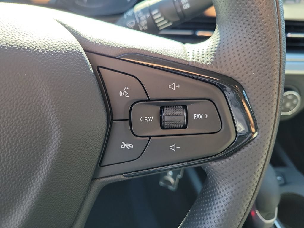 New 2026 Chevrolet Trax LS w/ LS Convenience Package FWD image 6
