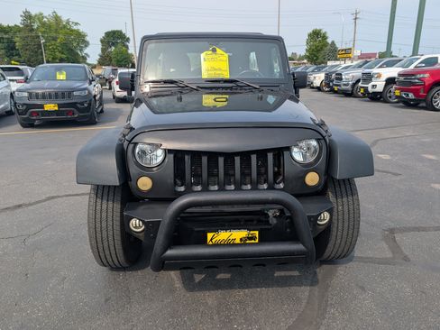 Used 2013 Jeep Wrangler Unlimited Sport w/ Connectivity Group AWD/4WD image 3