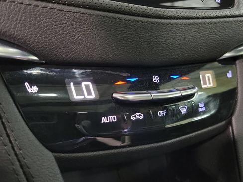 Used 2023 Cadillac XT5 Premium Luxury w/ Technology Package FWD image 17