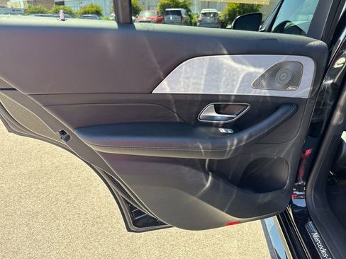 Used 2023 Mercedes-Benz GLE 450 4MATIC w/ AMG Line Exterior image 42