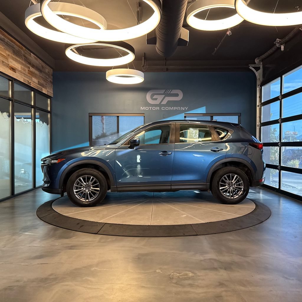 Used 2017 MAZDA CX-5 Sport AWD/4WD image 6