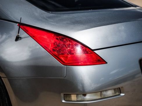 Used 2006 Nissan 350Z Coupe RWD image 40