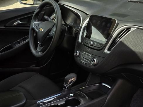 Used 2024 Chevrolet Malibu LT FWD image 11