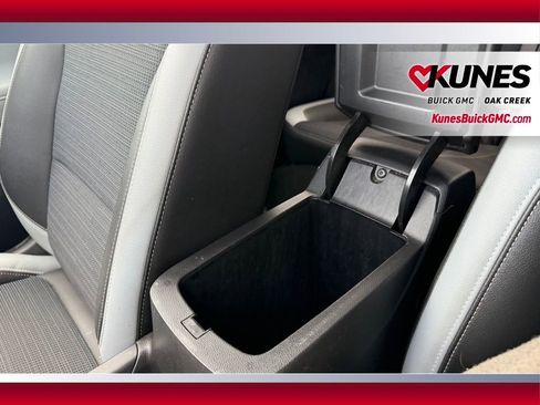 Used 2024 Buick Envista Preferred w/ Advanced Safety Package image 18