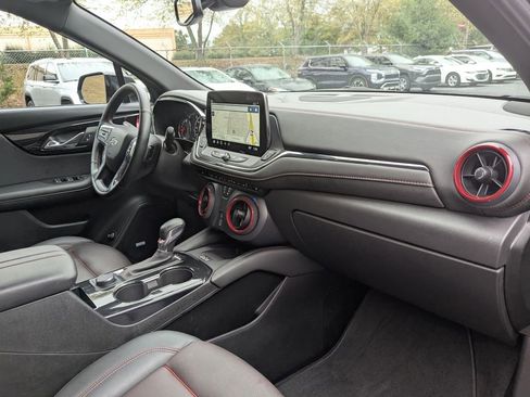 Used 2025 Chevrolet Blazer RS image 32