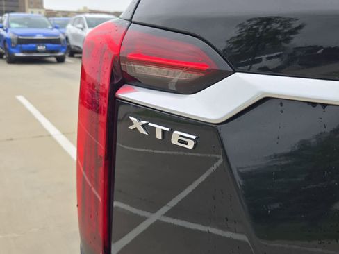 Used 2024 Cadillac XT6 Luxury w/ LPO, Floor Liner Package AWD/4WD image 11