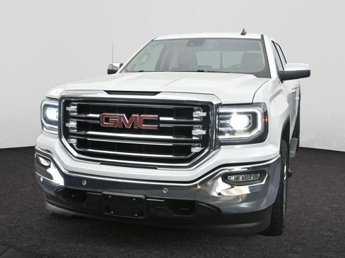 Used 2018 GMC Sierra 1500 SLT image 2