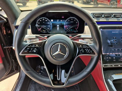 Used 2022 Mercedes-Benz S 580 4MATIC Sedan image 17
