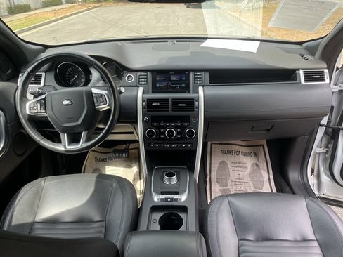 Used 2016 Land Rover Discovery Sport HSE Luxury image 16