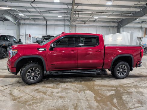 Used 2024 GMC Sierra 1500 AT4 w/ Technology Package image 5