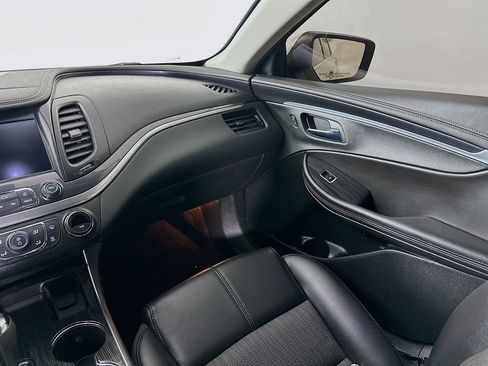 Used 2017 Chevrolet Impala LT image 25