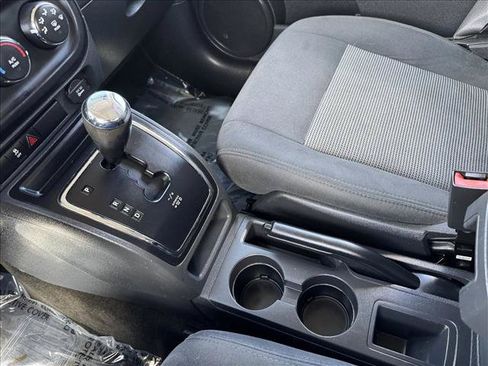 Used 2016 Jeep Patriot Sport w/ Power Value Group FWD image 15