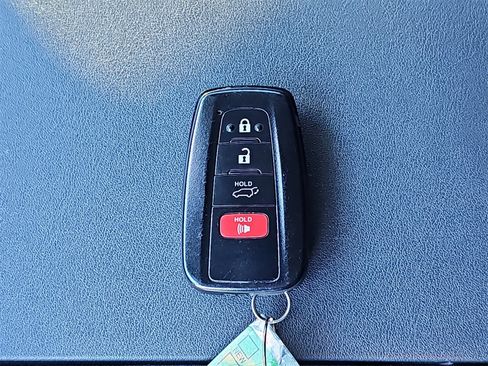 Used 2022 Toyota Highlander Limited image 40