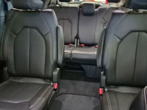 New 2026 Chrysler Pacifica Select image 20