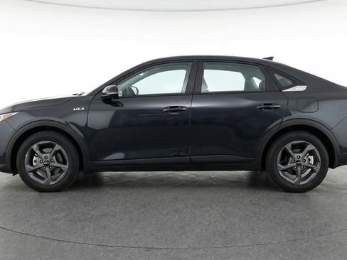 Used 2025 Kia K4 LXS FWD image 5