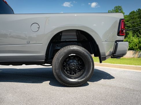 New 2026 RAM 3500 Big Horn AWD/4WD image 6