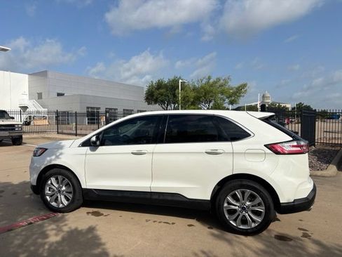 Used 2022 Ford Edge Titanium AWD/4WD image 8