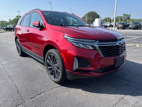 Used 2023 Chevrolet Equinox RS w/ RS Leather Package AWD/4WD image 9