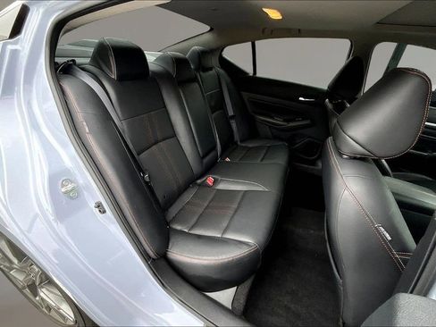 Used 2023 Nissan Altima 2.0 SR FWD image 24