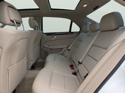 Used 2016 Mercedes-Benz E 350 Sedan image 10