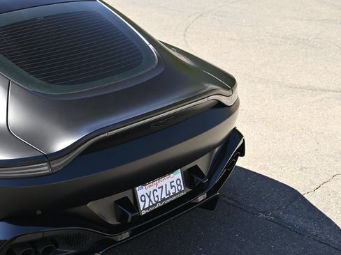 Used 2020 Aston Martin V8 Vantage Coupe RWD image 10