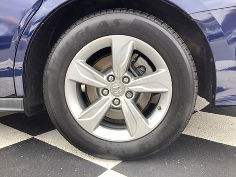 Used 2018 Honda Odyssey EX image 8