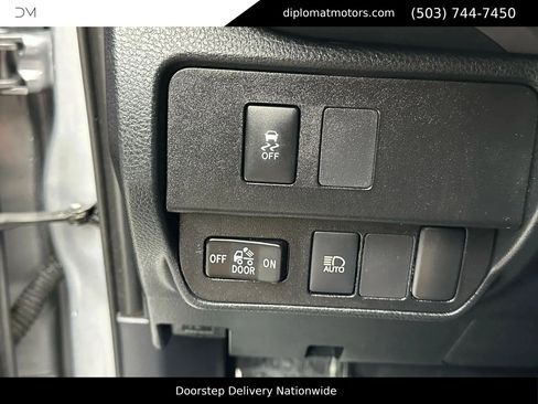 Used 2021 Toyota Tacoma SR5 AWD/4WD image 36