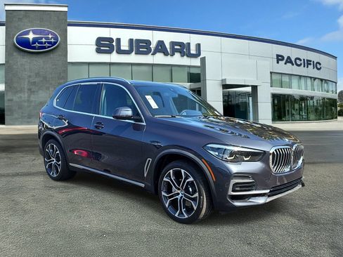 Used 2022 BMW X5 sDrive40i w/ Parking Assistance Package RWD image 1