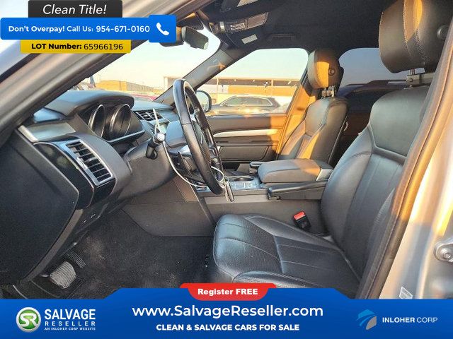 Used 2020 Land Rover Discovery Landmark AWD/4WD image 9