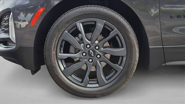 Used 2022 Chevrolet Equinox RS FWD image 23