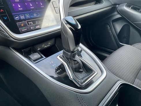 Used 2022 Subaru Outback Premium image 18