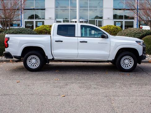 Used 2023 Chevrolet Colorado W/T image 1