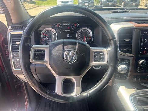 Used 2018 RAM 1500 Laramie w/ Convenience Group AWD/4WD image 12