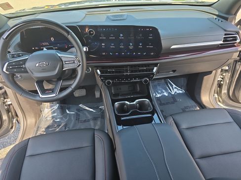 Used 2025 Chevrolet Traverse Z71 w/ Enhanced Driving Package AWD/4WD image 21
