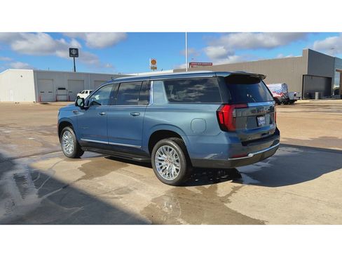 New 2026 GMC Yukon XL Elevation w/ Elevation Premium Package image 6
