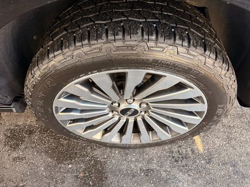 Used 2018 Lincoln Navigator L Reserve w/ Technology Package image 51