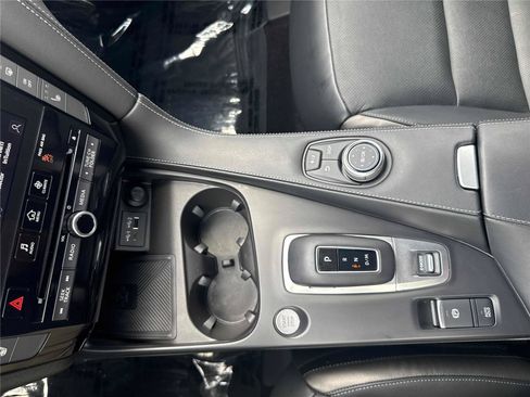 Certified 2025 INFINITI QX50 Luxe AWD/4WD image 23