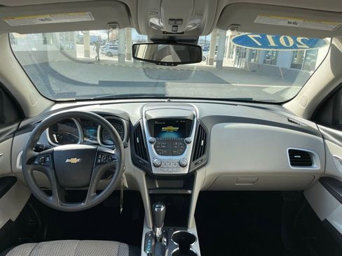 Used 2017 Chevrolet Equinox LS image 10