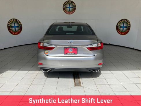 Used 2017 Lexus ES 350 w/ Luxury Package image 24