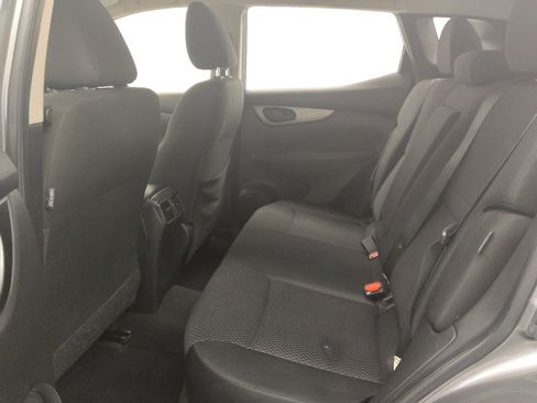 Used 2020 Nissan Rogue Sport S w/ Appearance Package FWD image 18