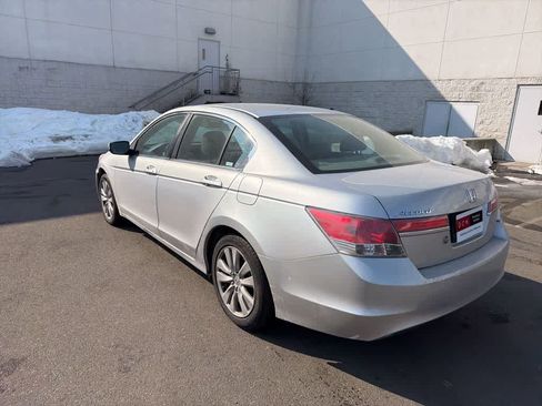 Used 2011 Honda Accord EX image 7