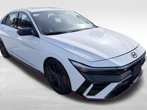 Used 2025 Hyundai Elantra N FWD image 2