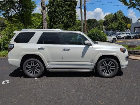Used 2015 Toyota 4Runner Limited AWD/4WD image 2