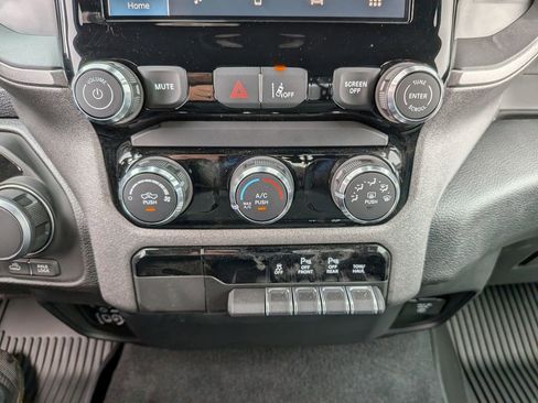 New 2026 RAM 1500 Classic Warlock AWD/4WD image 17