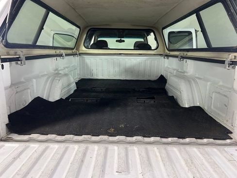 Used 2000 Chevrolet Silverado 2500 LS RWD image 14